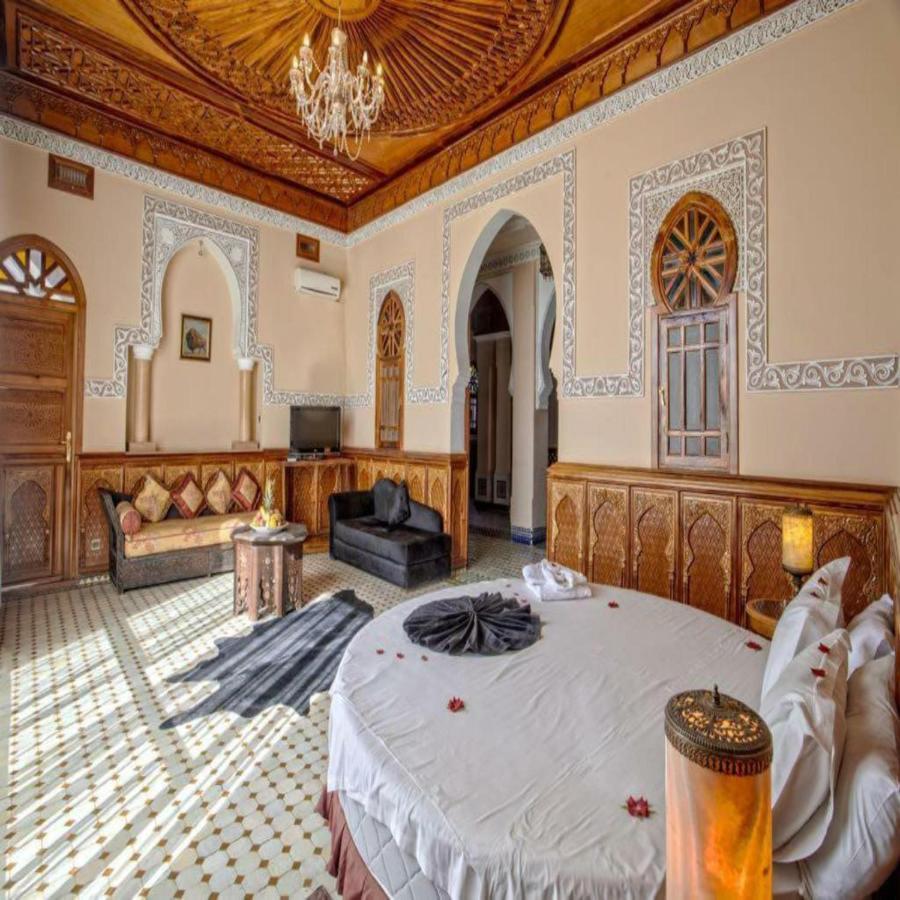 Palais Clementina&Spa Lagouassem Bagian luar foto